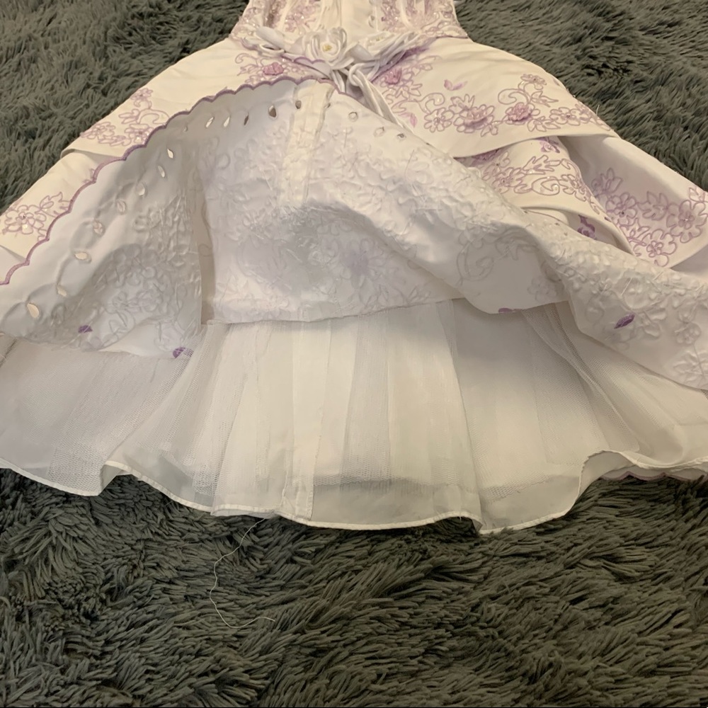 Dress - Picture 4 of 10